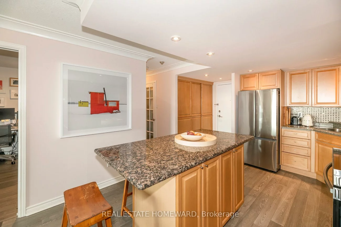 77, Maitland, Cabbagetown-South St. James Town, Toronto