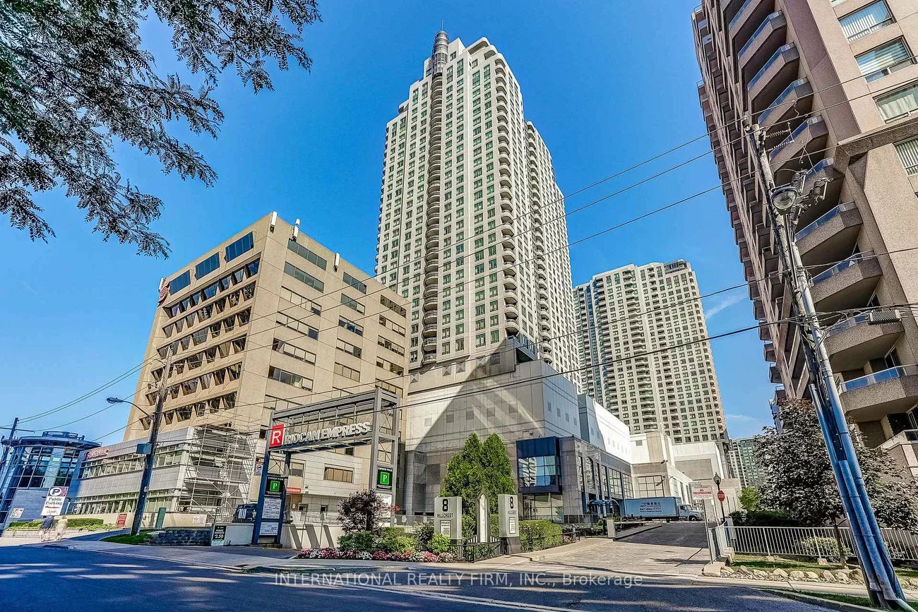 8, Hillcrest, Willowdale East, Toronto