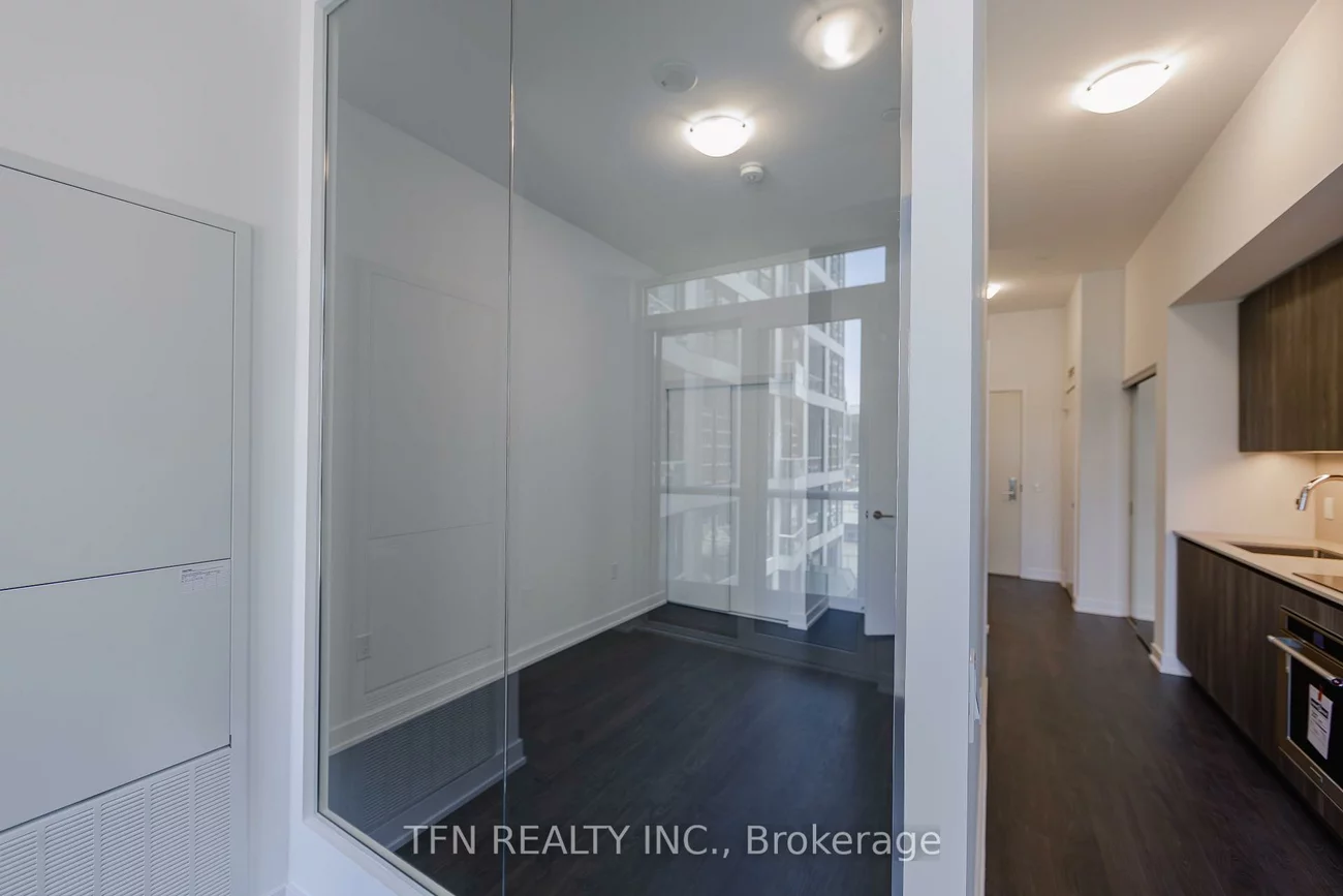 15, Richardson, Waterfront Communities C8, Toronto