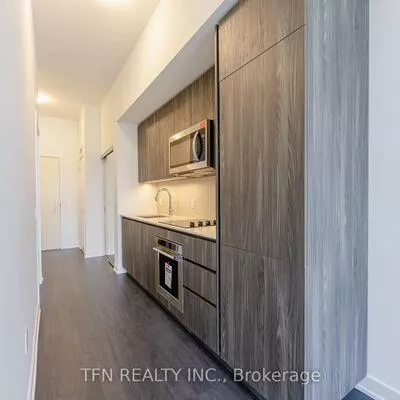 15, Richardson, Waterfront Communities C8, Toronto