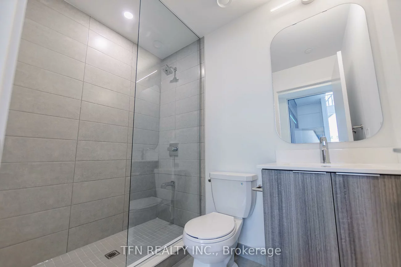 15, Richardson, Waterfront Communities C8, Toronto