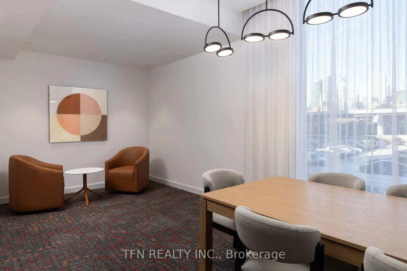 15, Richardson, Waterfront Communities C8, Toronto