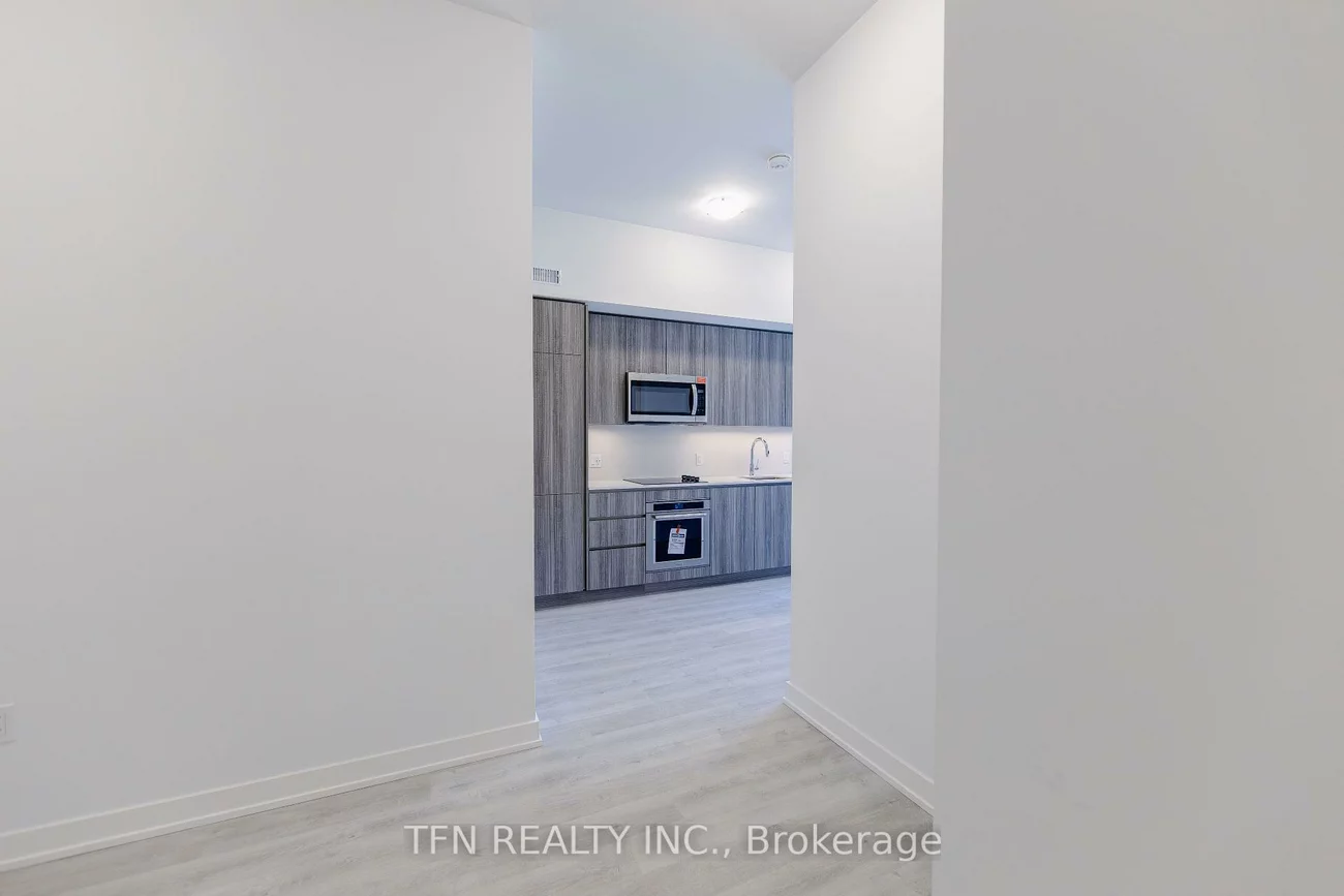 15, Richardson, Waterfront Communities C8, Toronto
