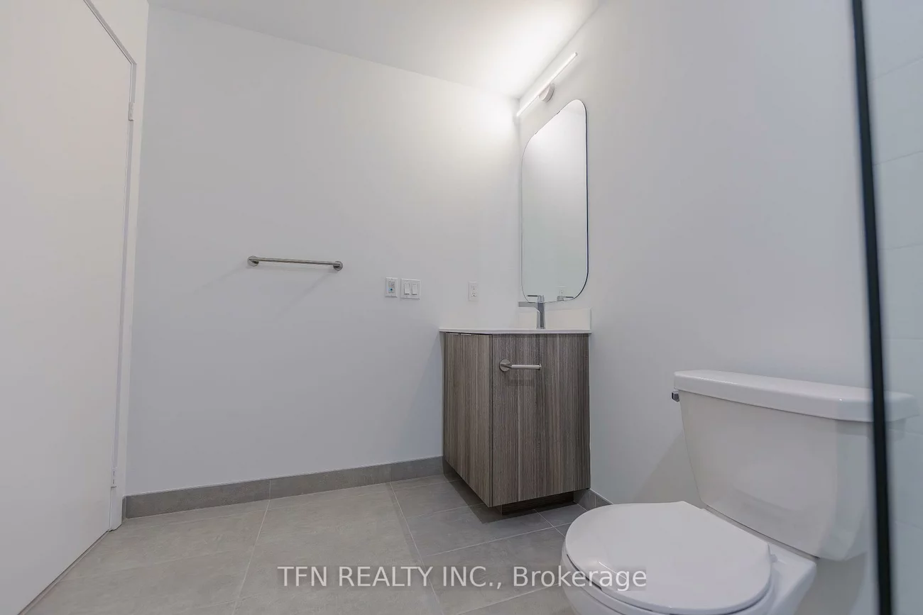 15, Richardson, Waterfront Communities C8, Toronto