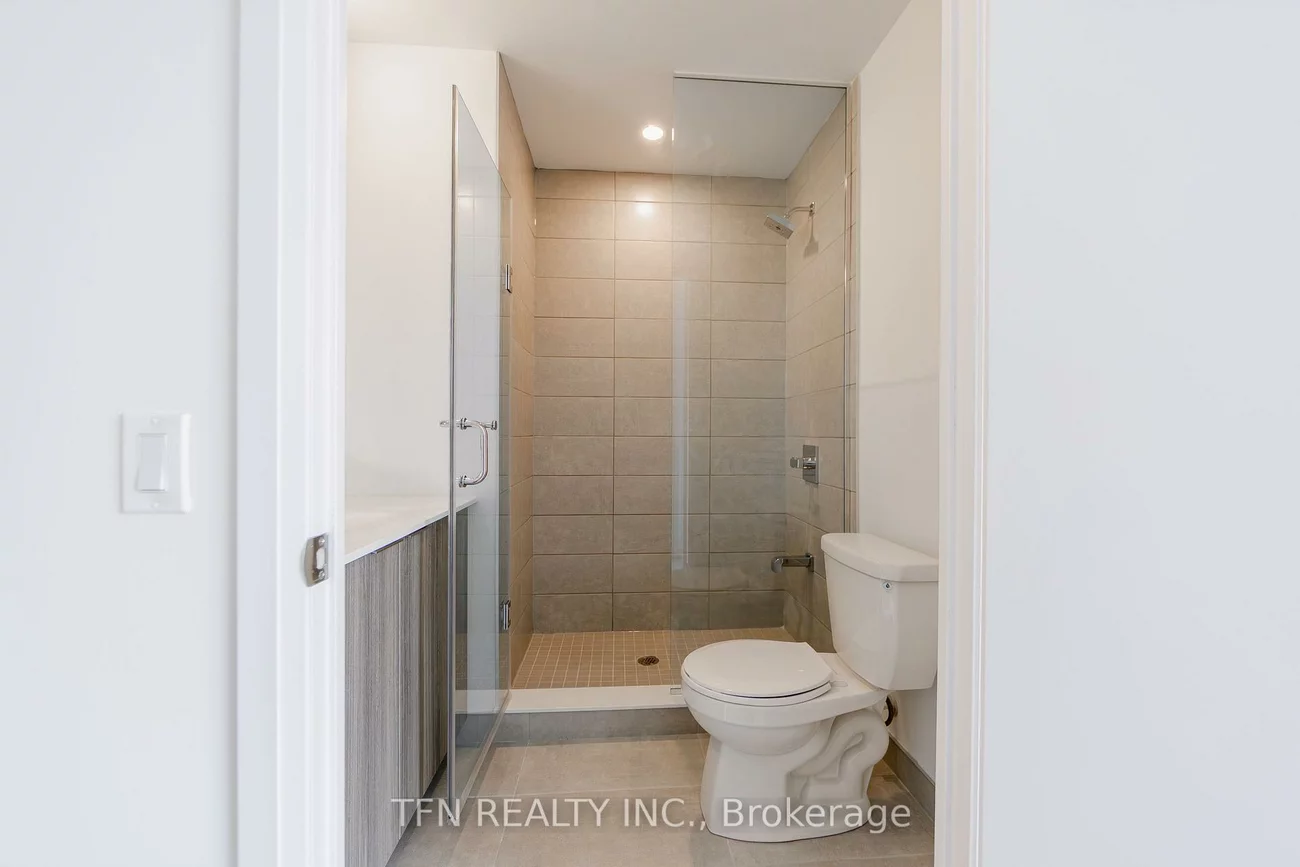 15, Richardson, Waterfront Communities C8, Toronto