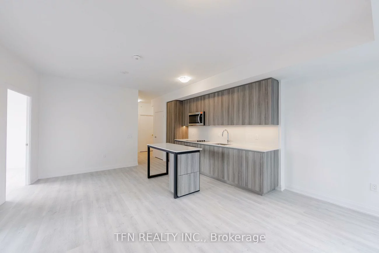 15, Richardson, Waterfront Communities C8, Toronto