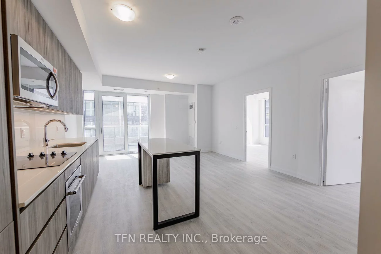 15, Richardson, Waterfront Communities C8, Toronto
