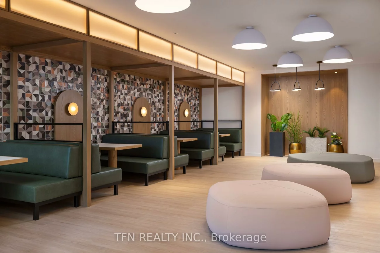 15, Richardson, Waterfront Communities C8, Toronto