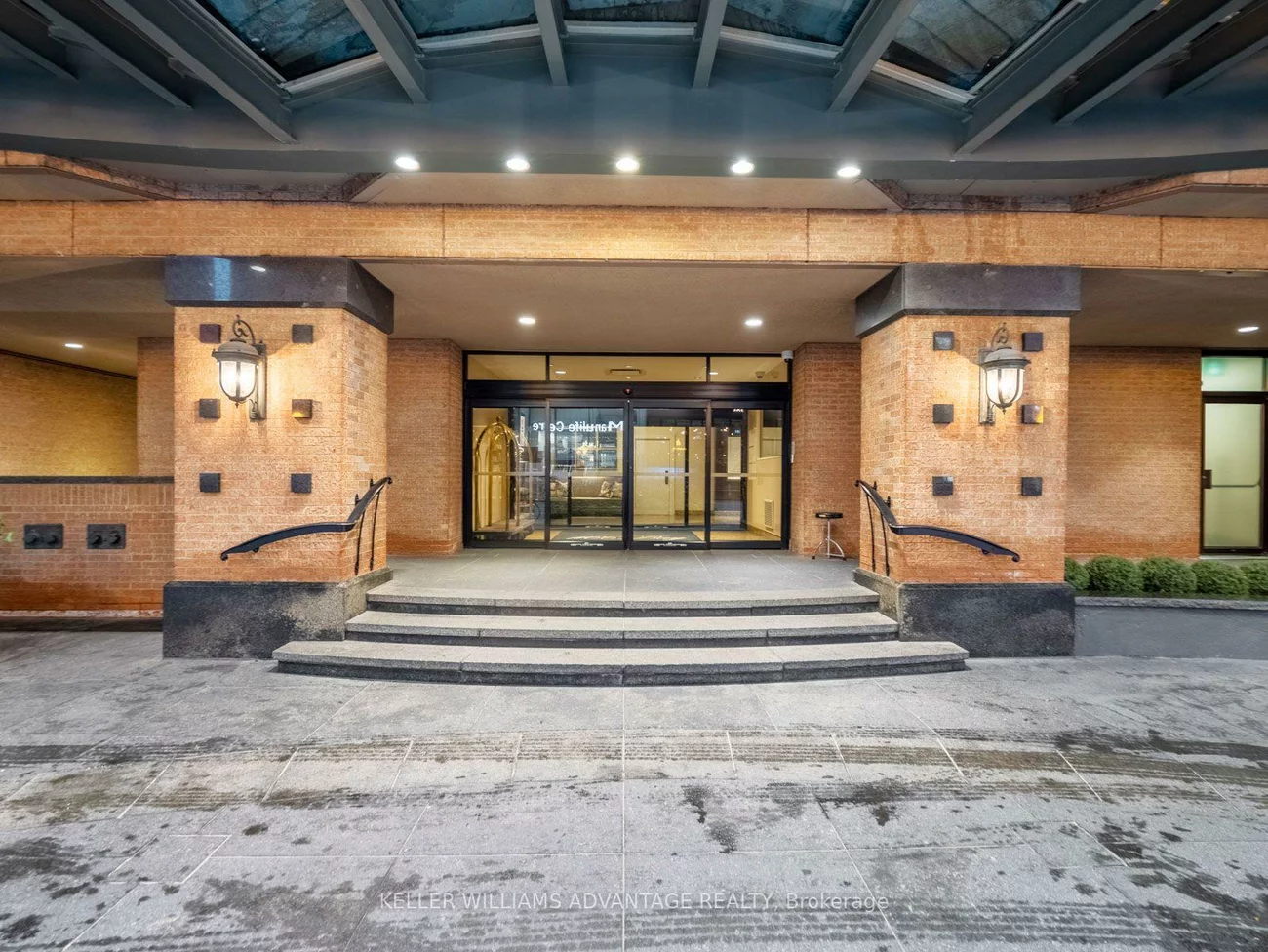 1166, Bay, Bay Street Corridor, Toronto