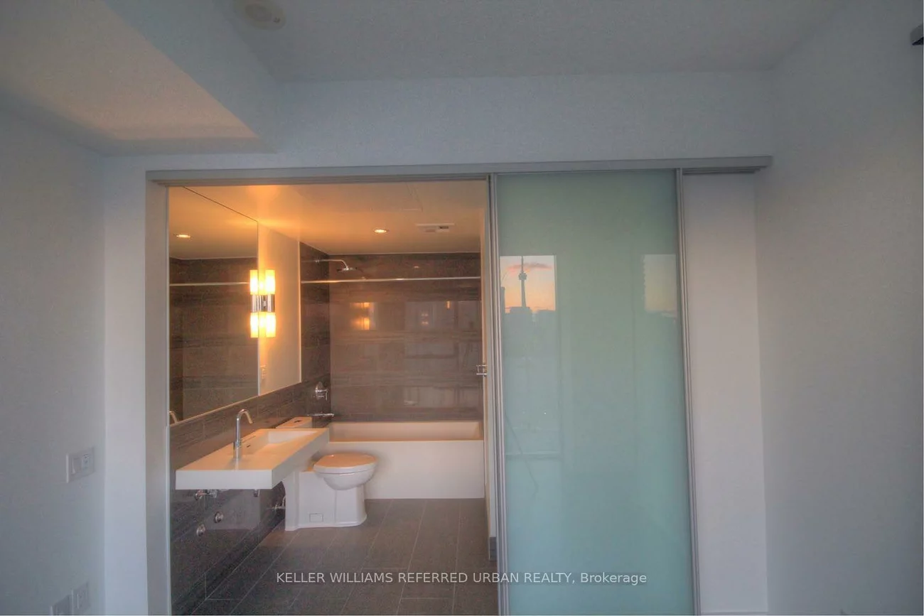 70, Distillery, Waterfront Communities C8, Toronto