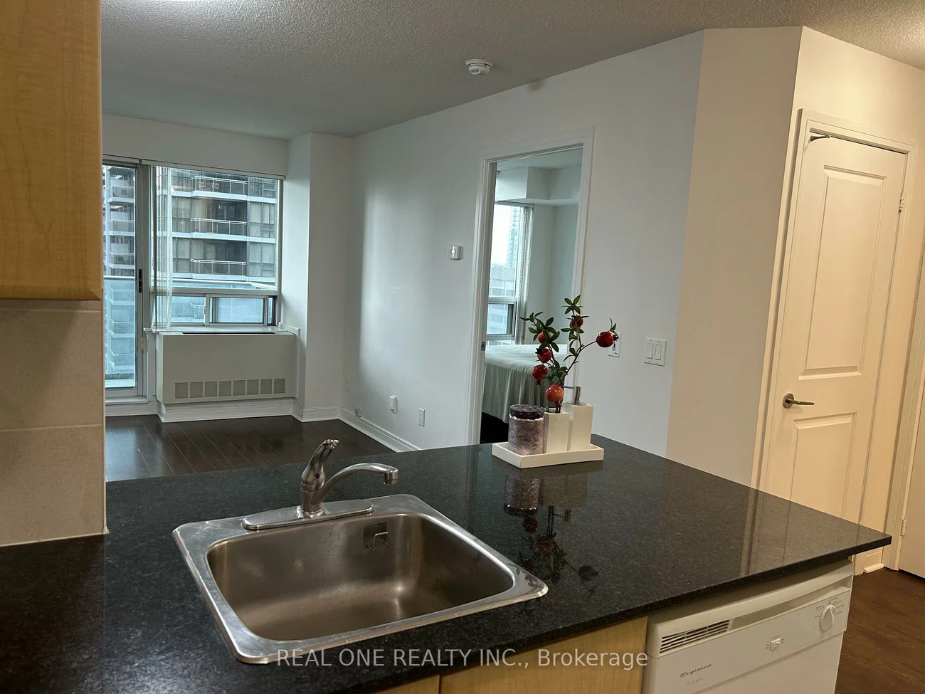 31, Bales, Willowdale East, Toronto