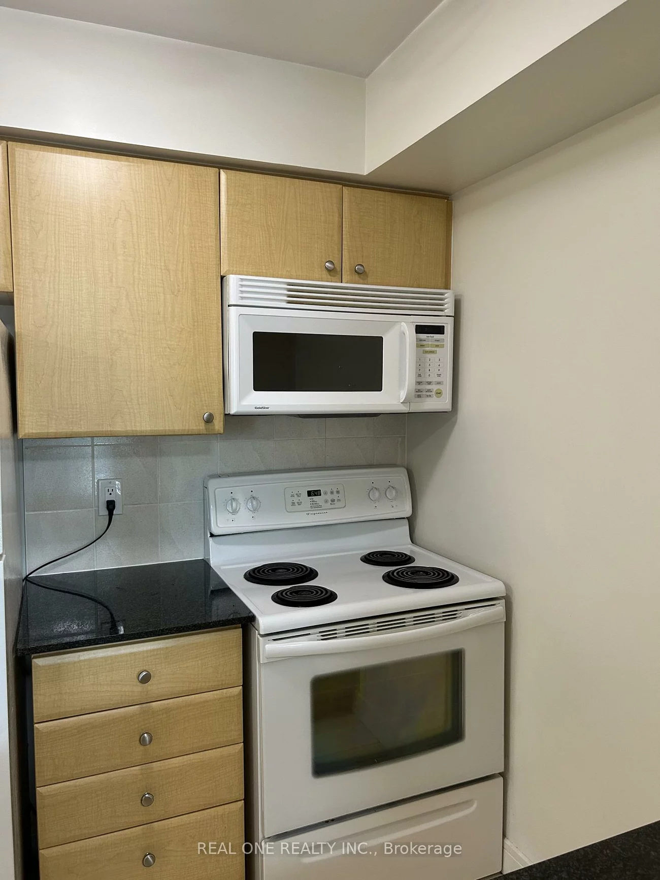31, Bales, Willowdale East, Toronto