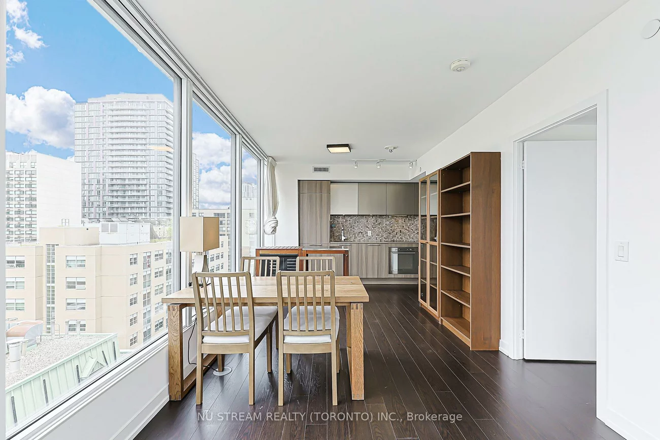 85, Wood, Church-Yonge Corridor, Toronto