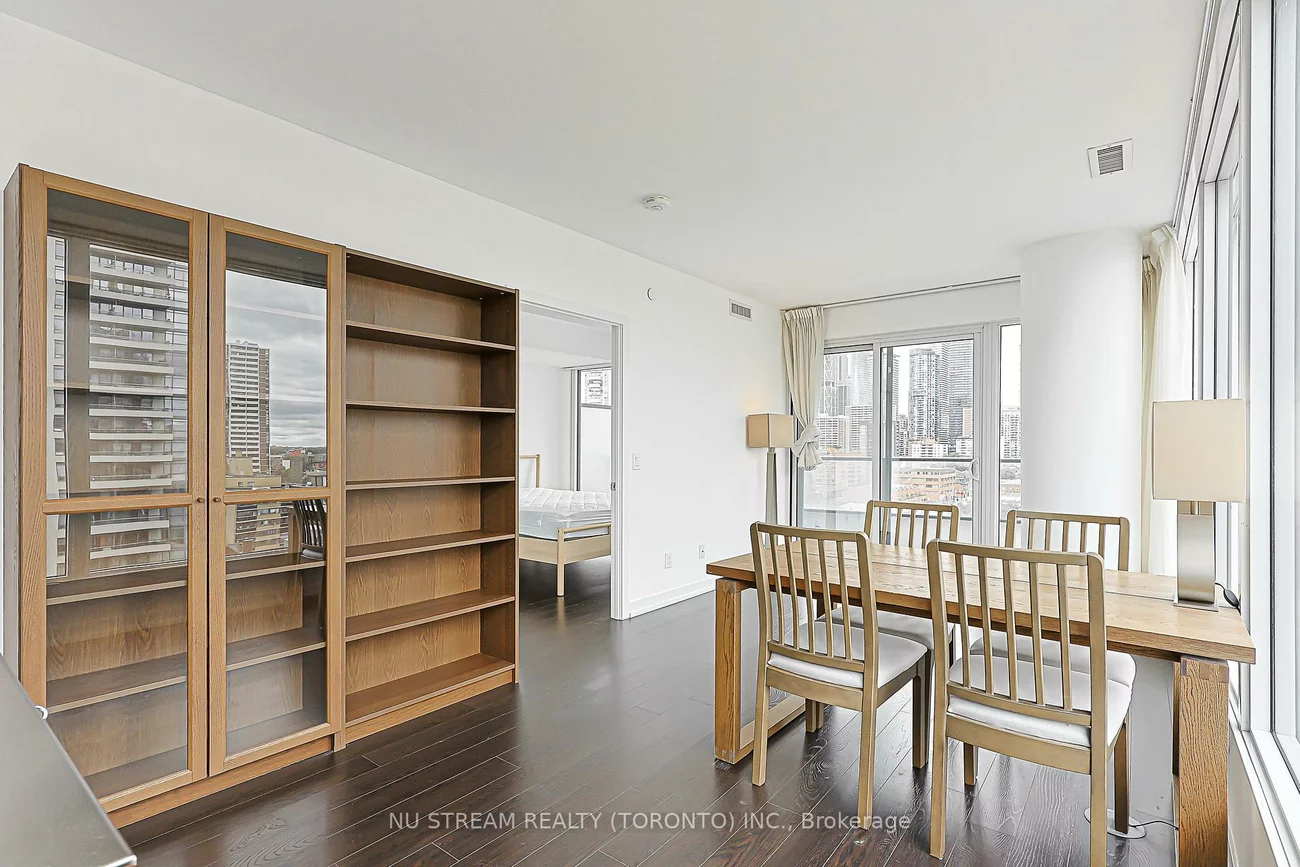 85, Wood, Church-Yonge Corridor, Toronto