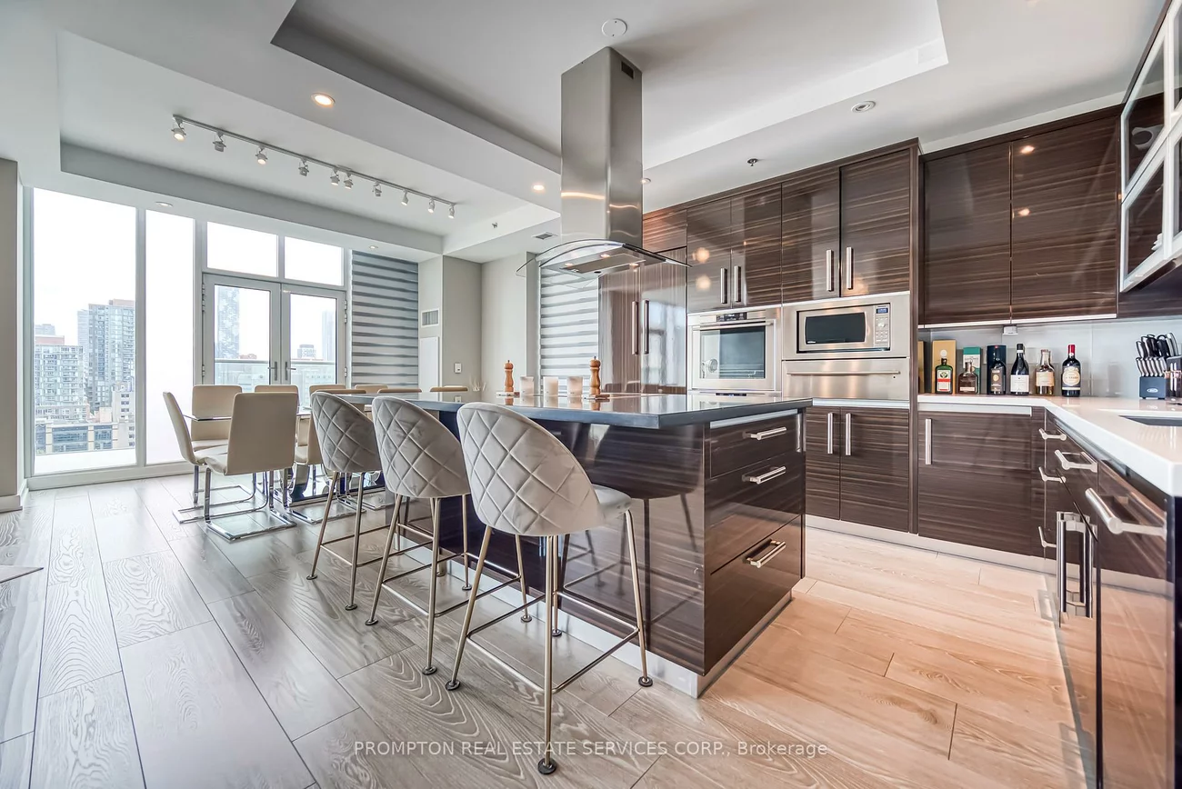 220, George, Moss Park, Toronto