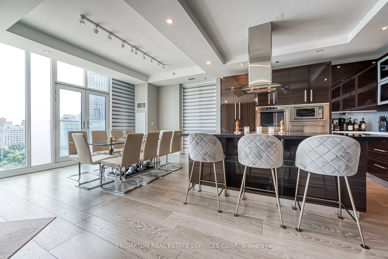 220, George, Moss Park, Toronto