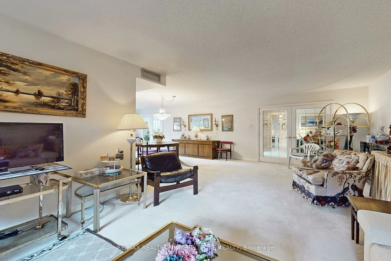 1200, Don Mills, Banbury-Don Mills, Toronto
