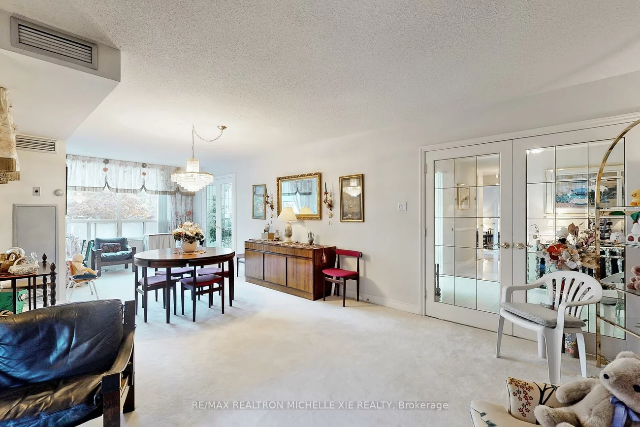 1200, Don Mills, Banbury-Don Mills, Toronto