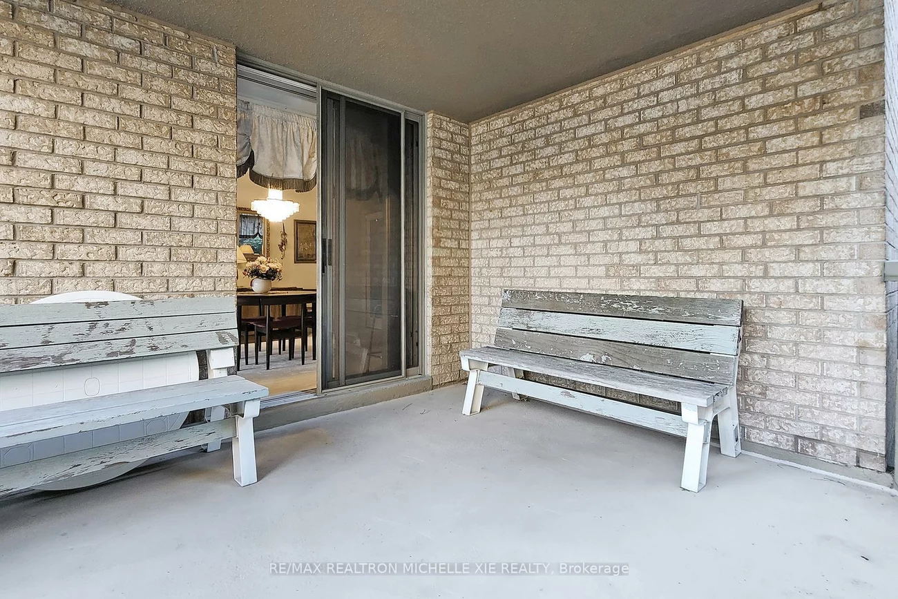 1200, Don Mills, Banbury-Don Mills, Toronto
