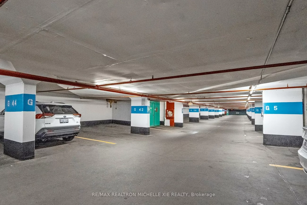 1200, Don Mills, Banbury-Don Mills, Toronto
