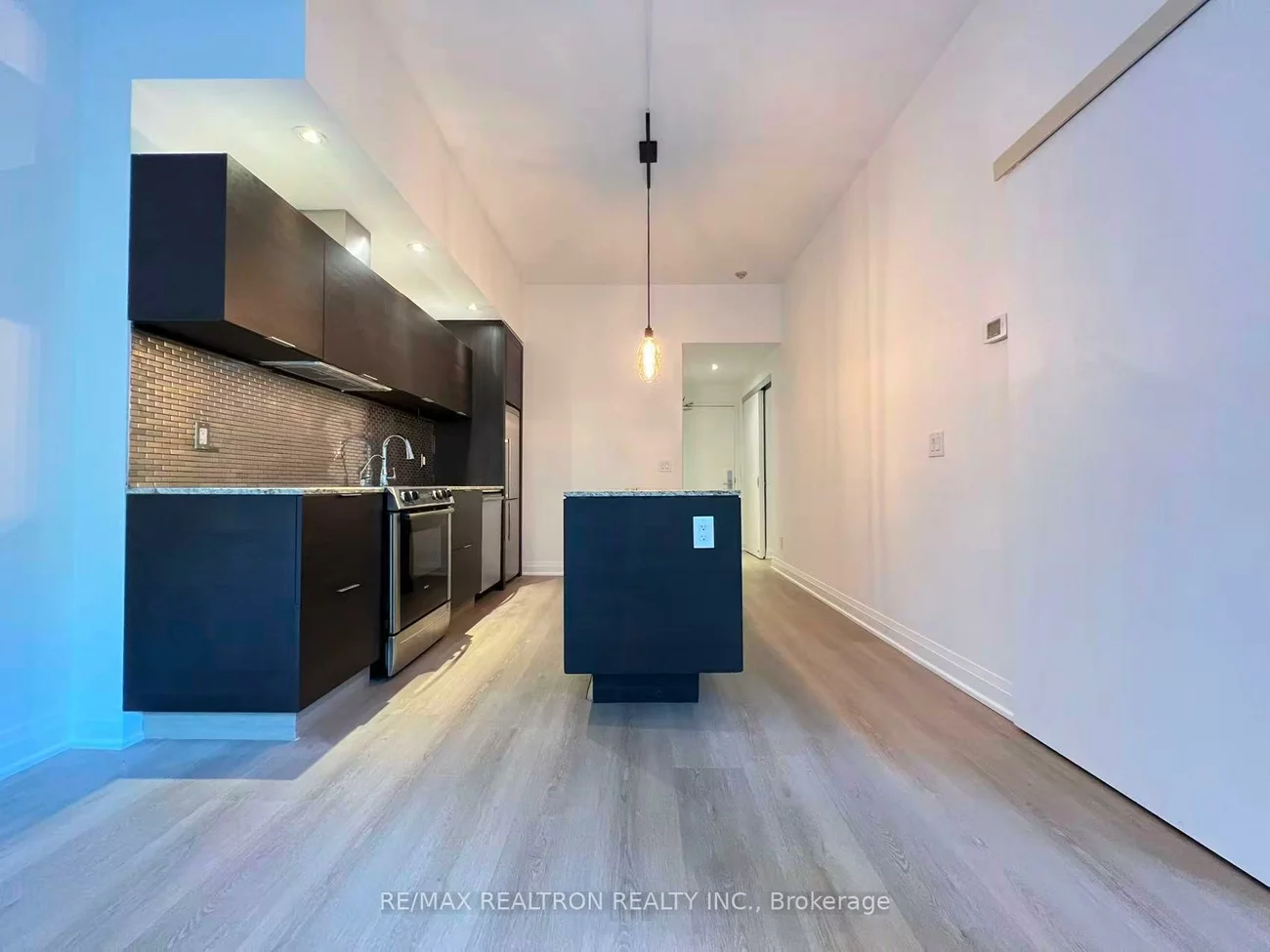 8, Charlotte, Waterfront Communities C1, Toronto