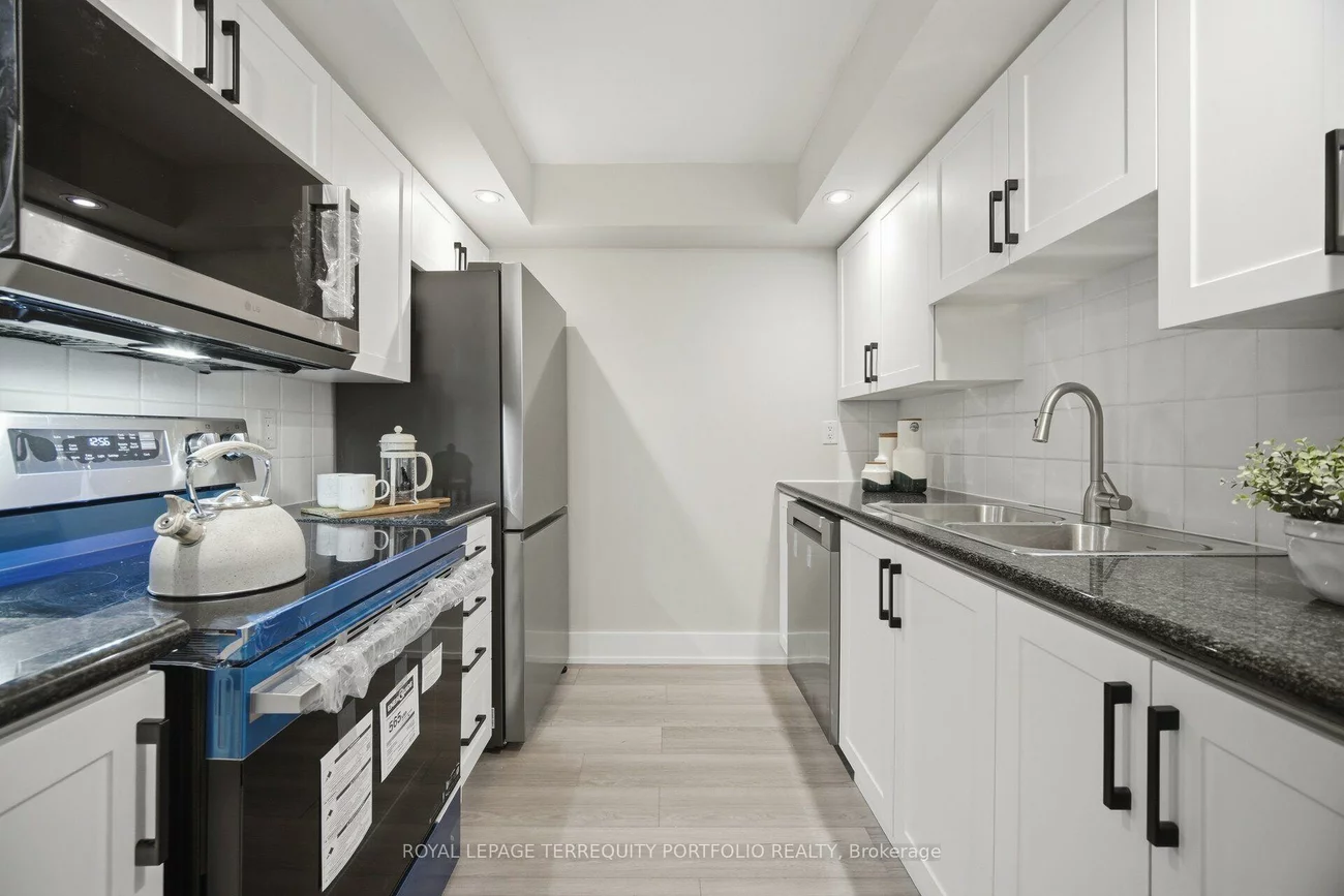 250, Wellington, Waterfront Communities C1, Toronto