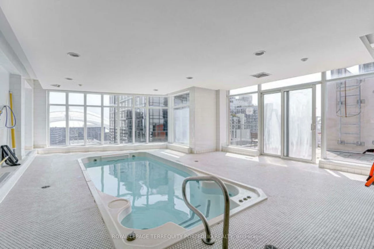 250, Wellington, Waterfront Communities C1, Toronto