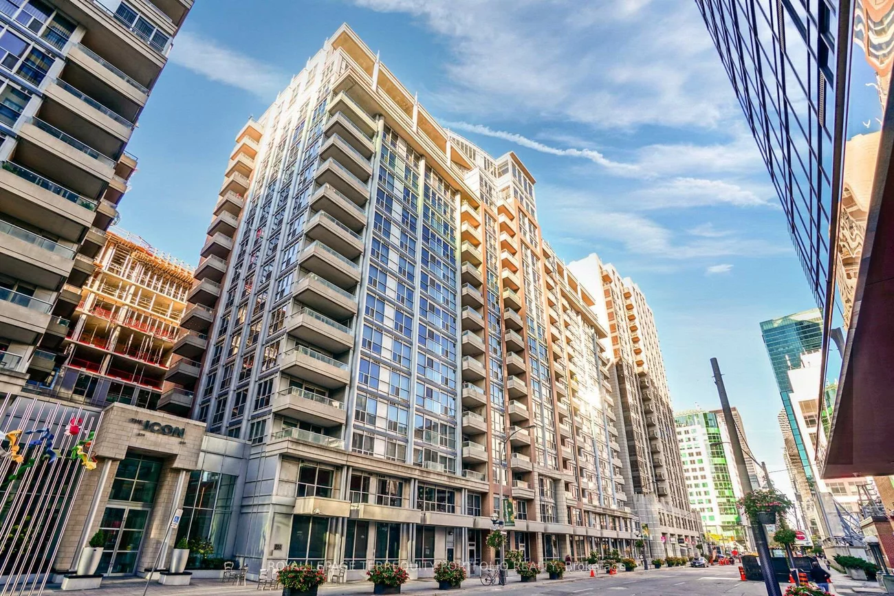 250, Wellington, Waterfront Communities C1, Toronto