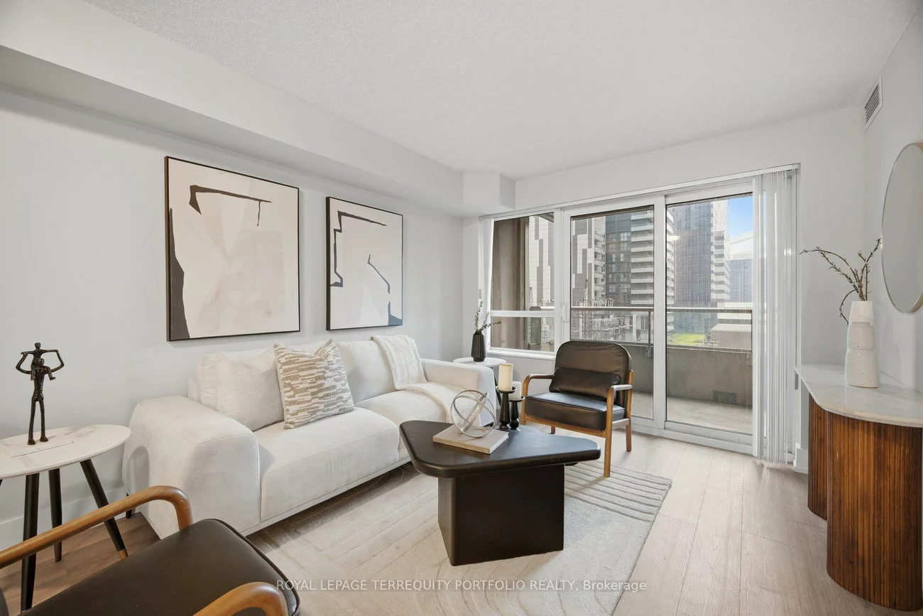 250, Wellington, Waterfront Communities C1, Toronto