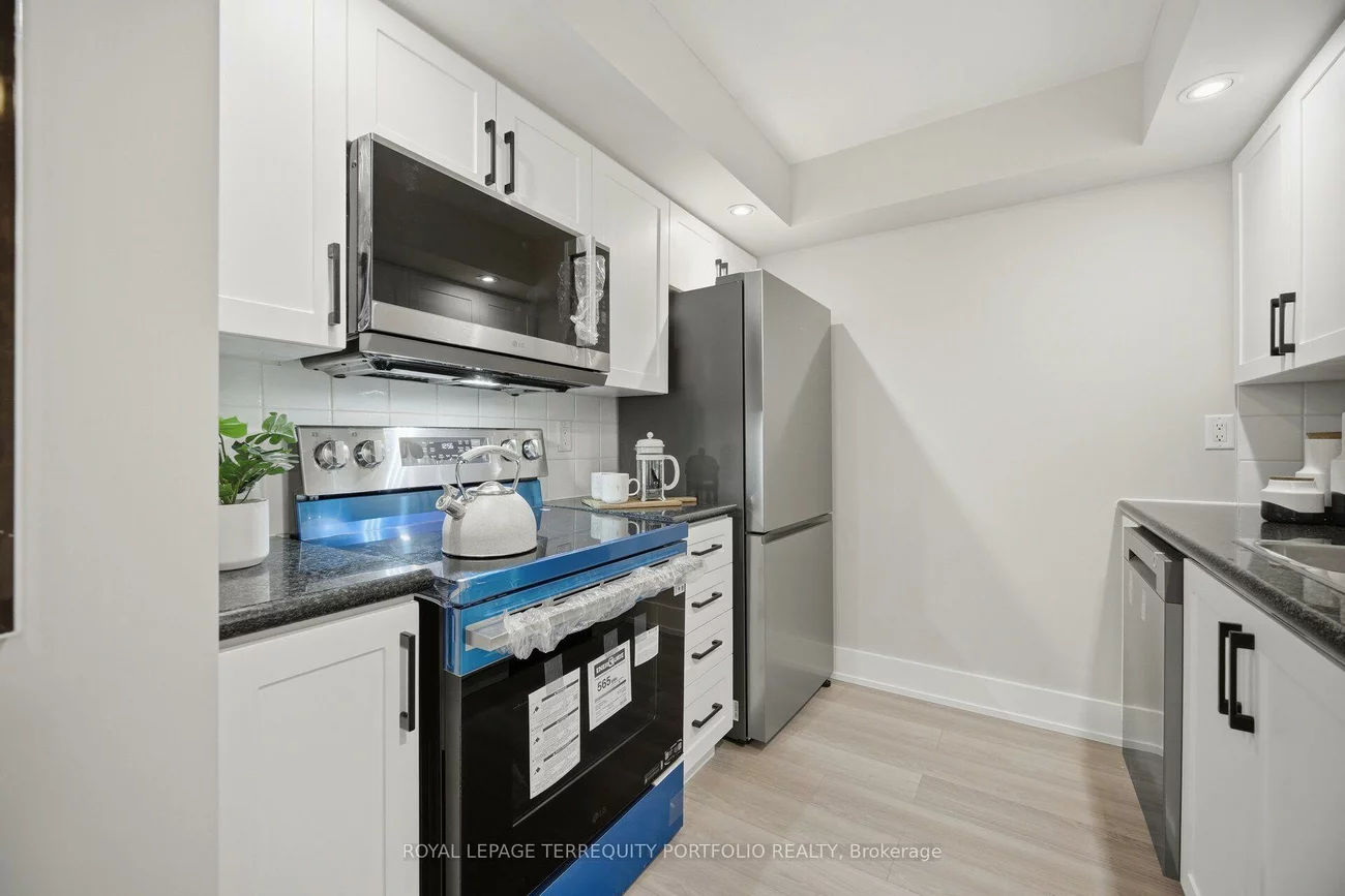 250, Wellington, Waterfront Communities C1, Toronto