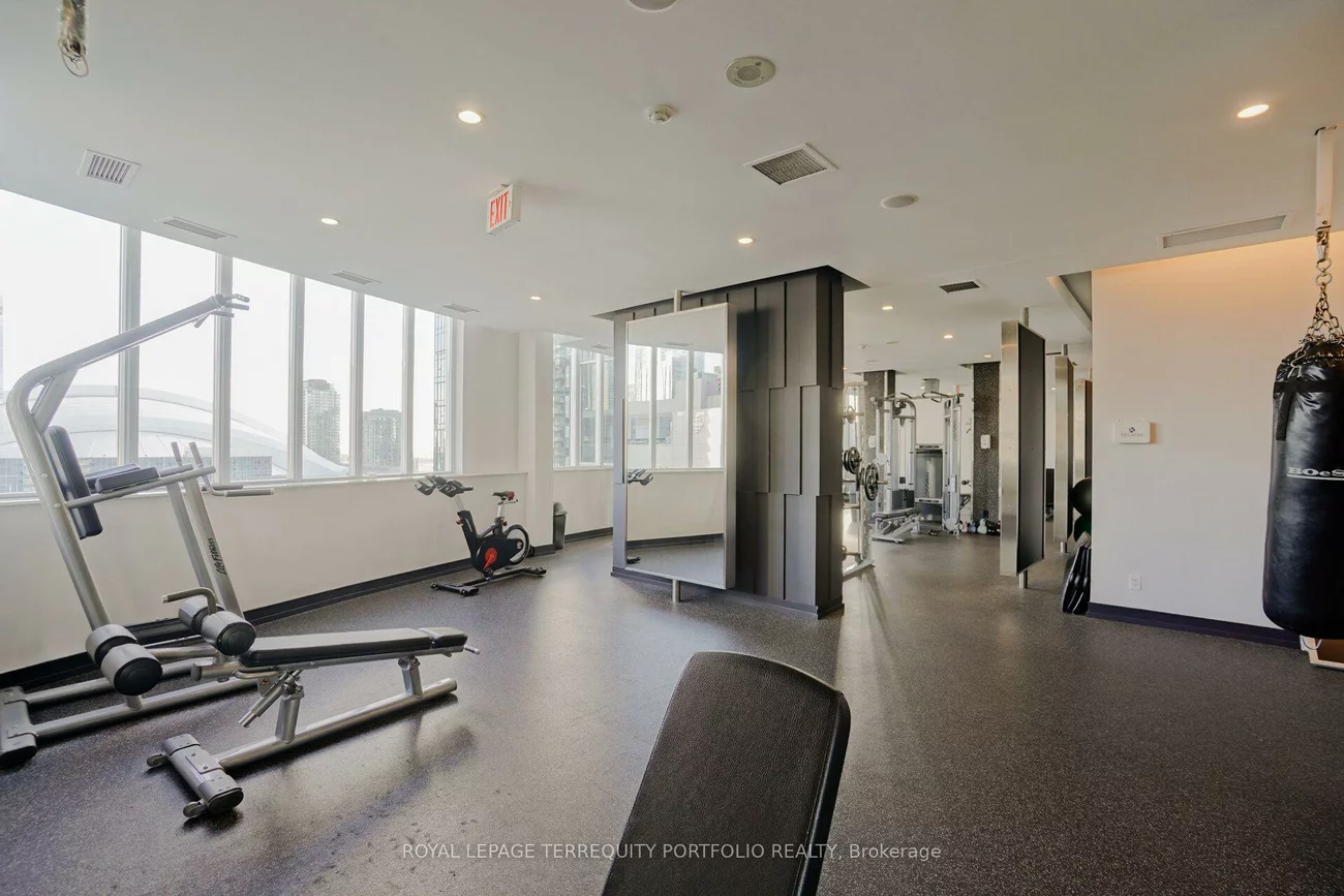 250, Wellington, Waterfront Communities C1, Toronto