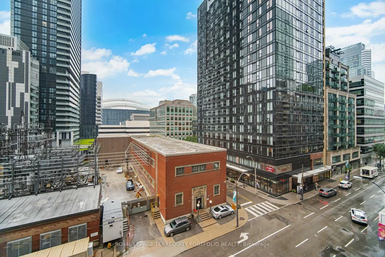 250, Wellington, Waterfront Communities C1, Toronto