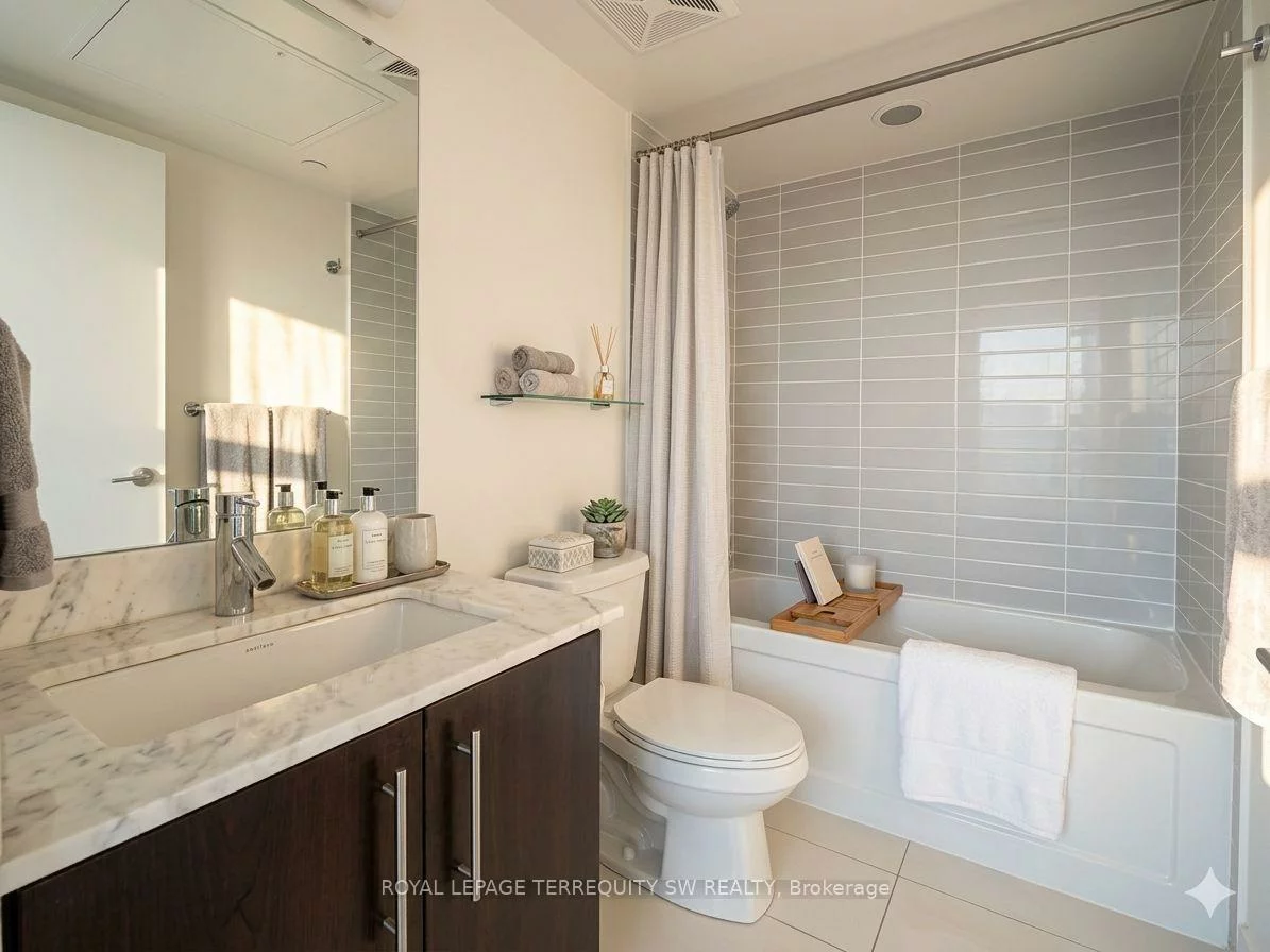 58, Orchard View, Yonge-Eglinton, Toronto