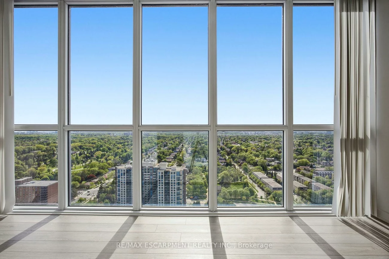 5180, Yonge, Willowdale West, Toronto