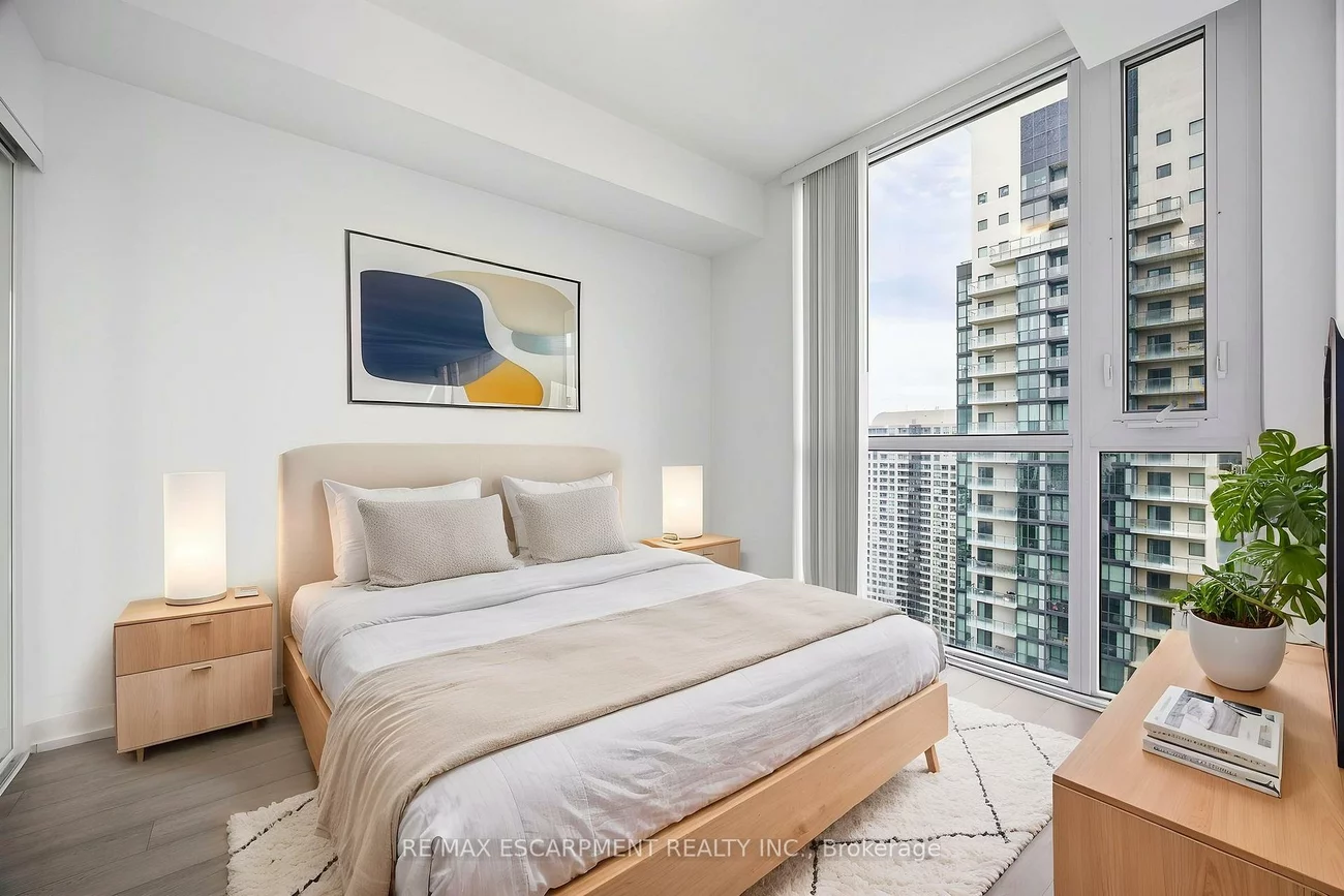 5180, Yonge, Willowdale West, Toronto