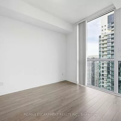 5180, Yonge, Willowdale West, Toronto