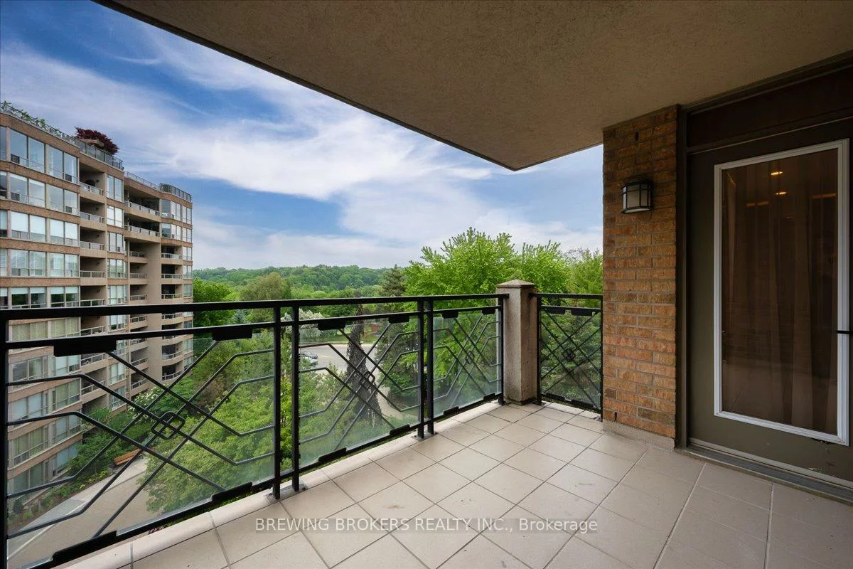 3600, Yonge, Bedford Park-Nortown, Toronto