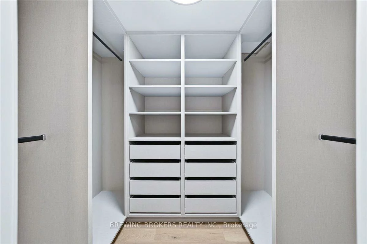 3600, Yonge, Bedford Park-Nortown, Toronto