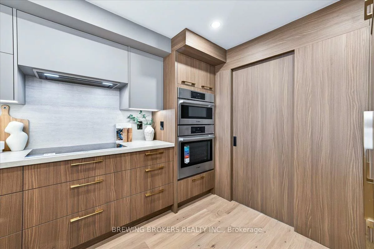 3600, Yonge, Bedford Park-Nortown, Toronto