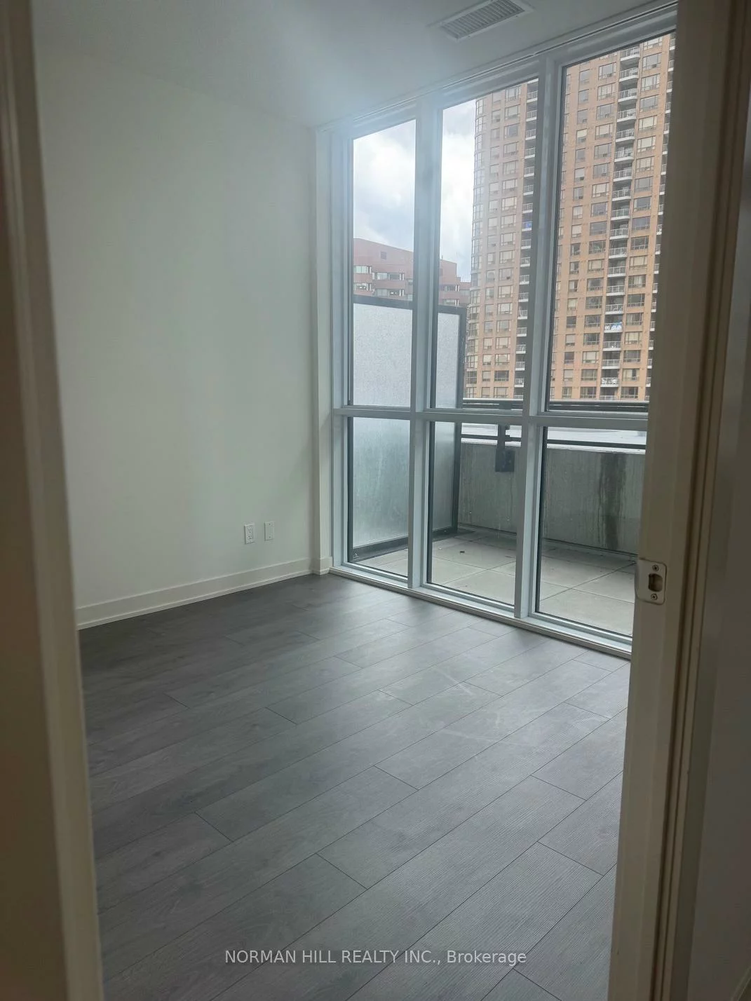 4955, Yonge, Willowdale East, Toronto