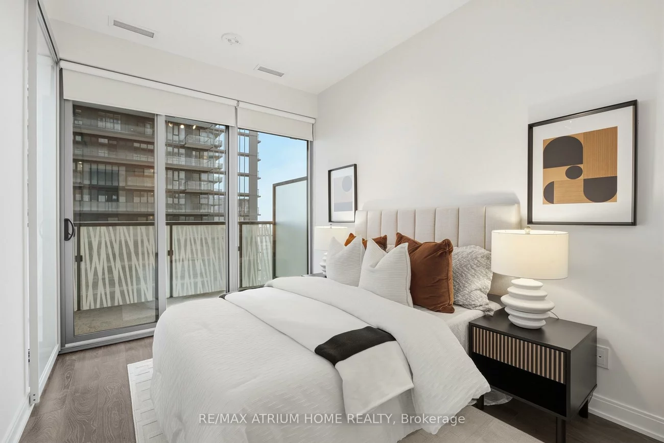 50, Charles, Church-Yonge Corridor, Toronto