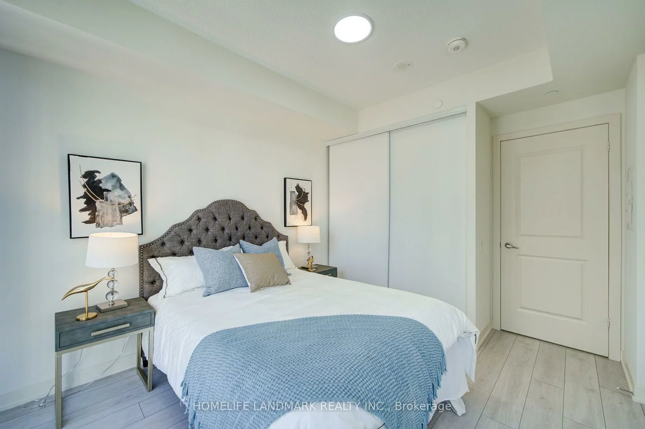 4955, yonge, Willowdale East, Toronto