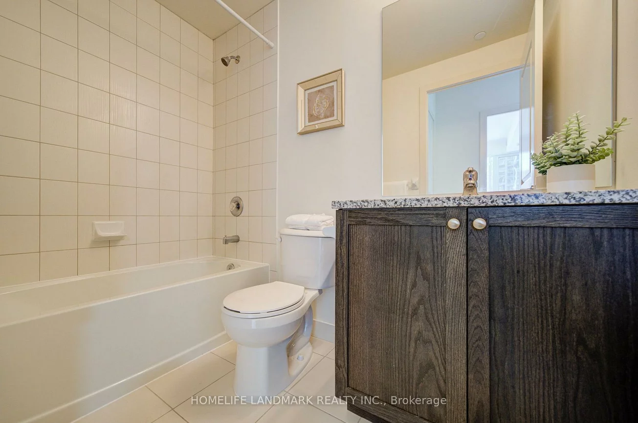 4955, yonge, Willowdale East, Toronto