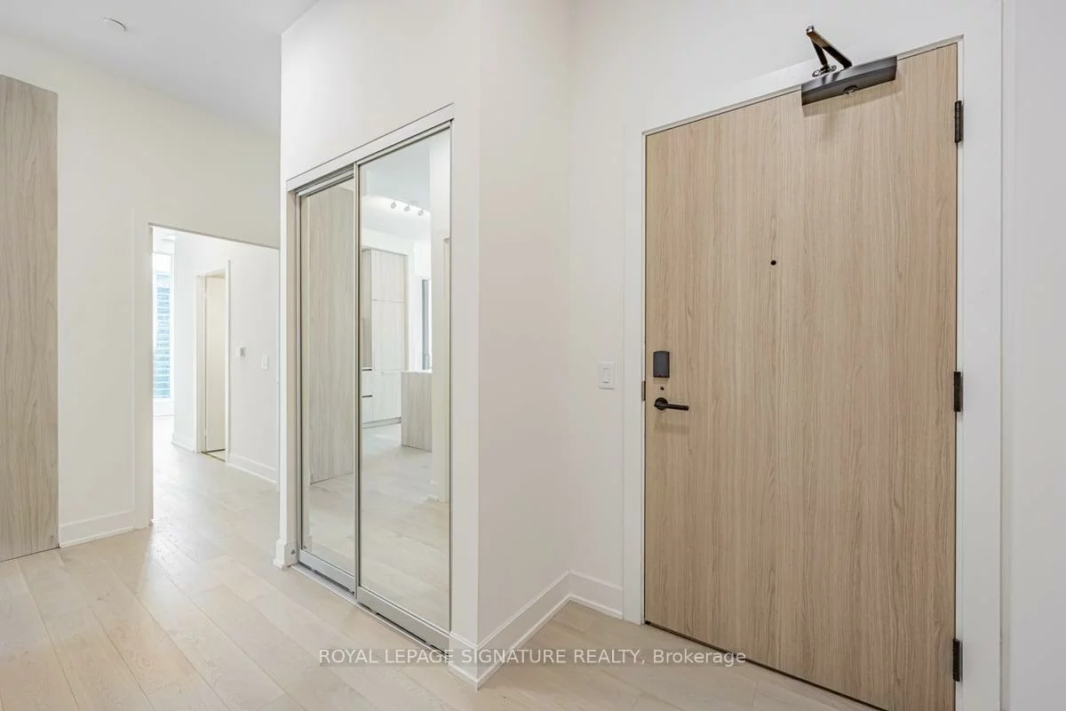 15, Mercer, Waterfront Communities C1, Toronto