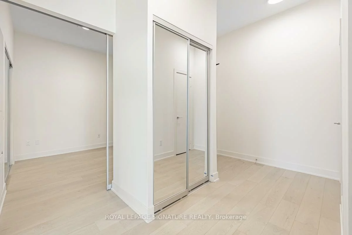 15, Mercer, Waterfront Communities C1, Toronto