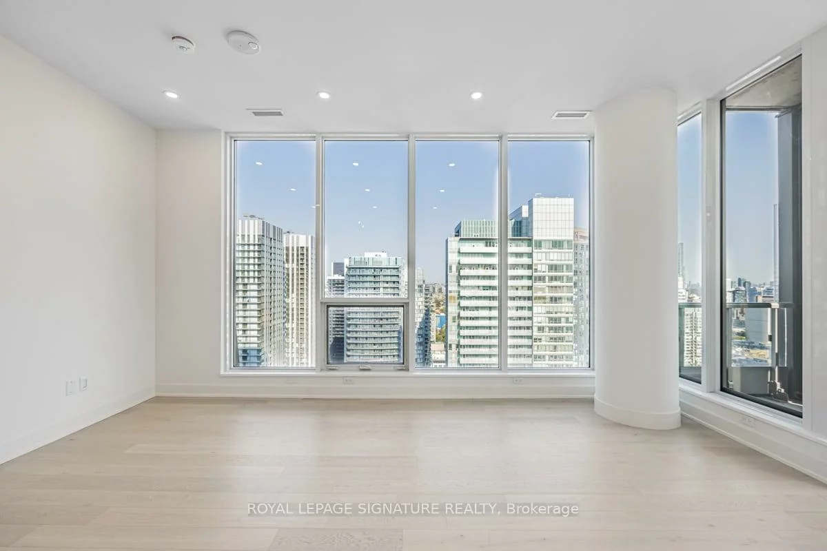 15, Mercer, Waterfront Communities C1, Toronto
