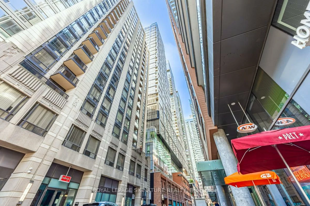 15, Mercer, Waterfront Communities C1, Toronto