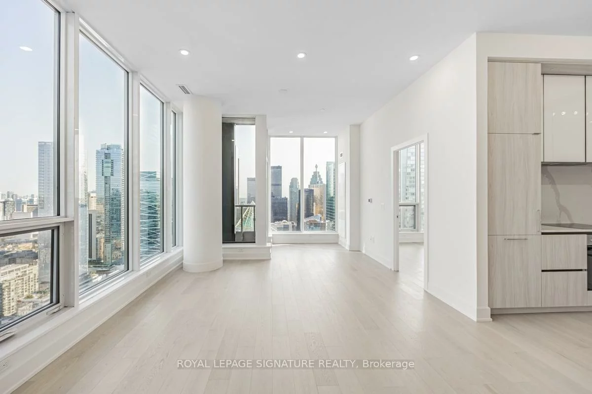 15, Mercer, Waterfront Communities C1, Toronto