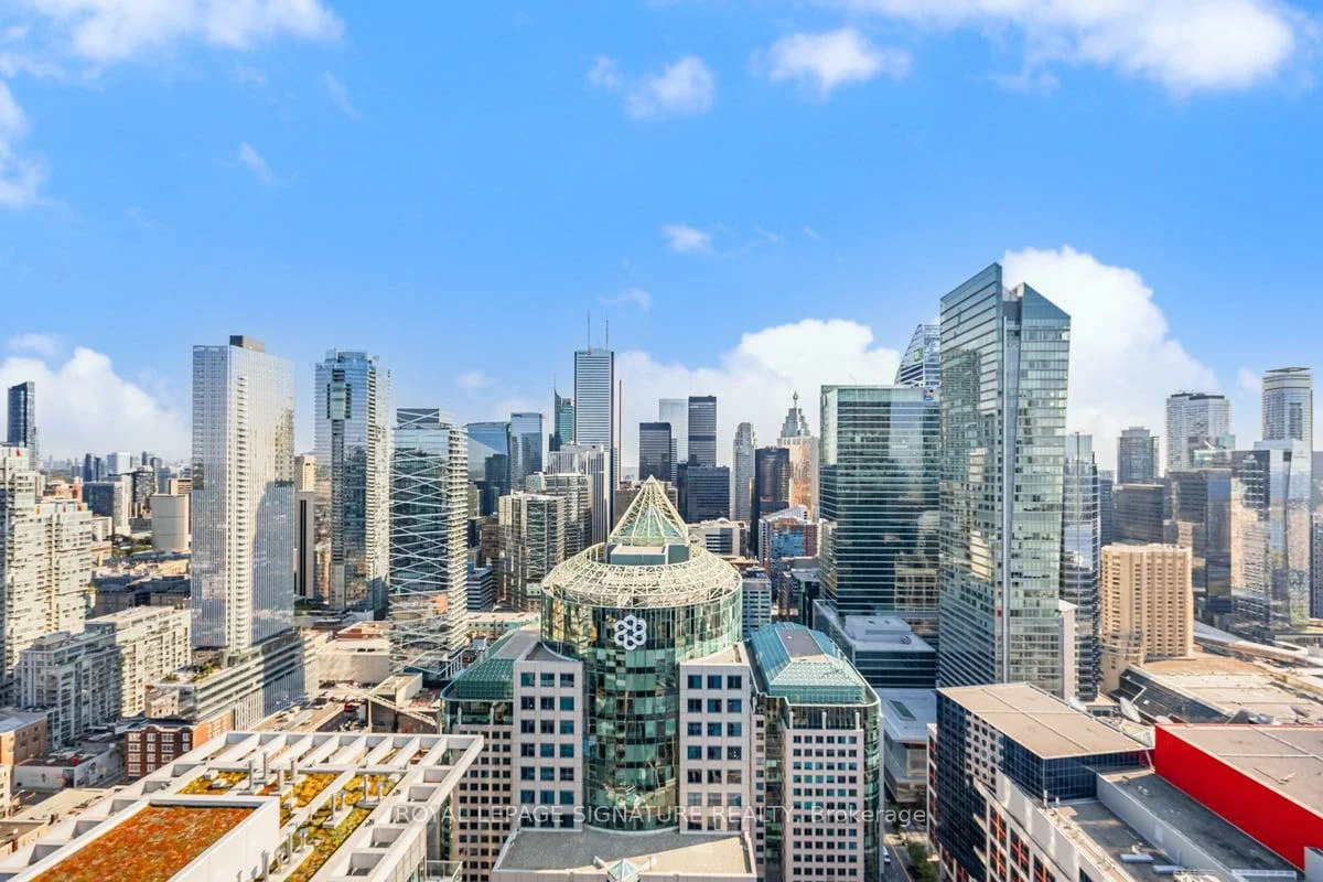 15, Mercer, Waterfront Communities C1, Toronto