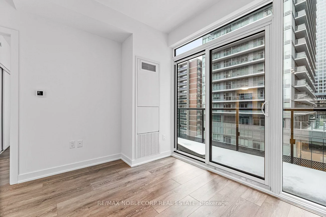 117, Broadway, Mount Pleasant West, Toronto